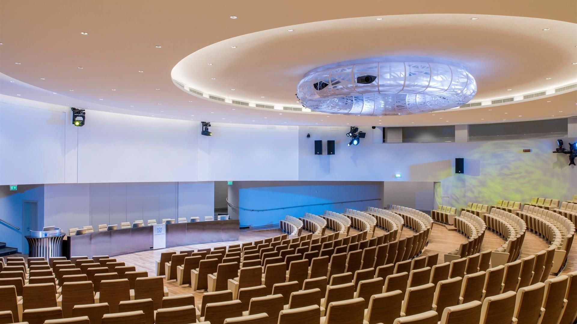 auditorium sanificato sala convegni igienizzata Cleanter in Abruzzo a Teramo